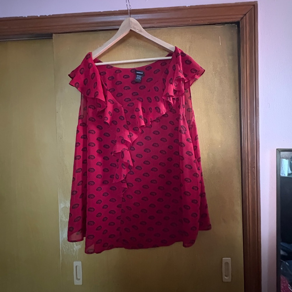 Torrid Red Blouse with Black lip print